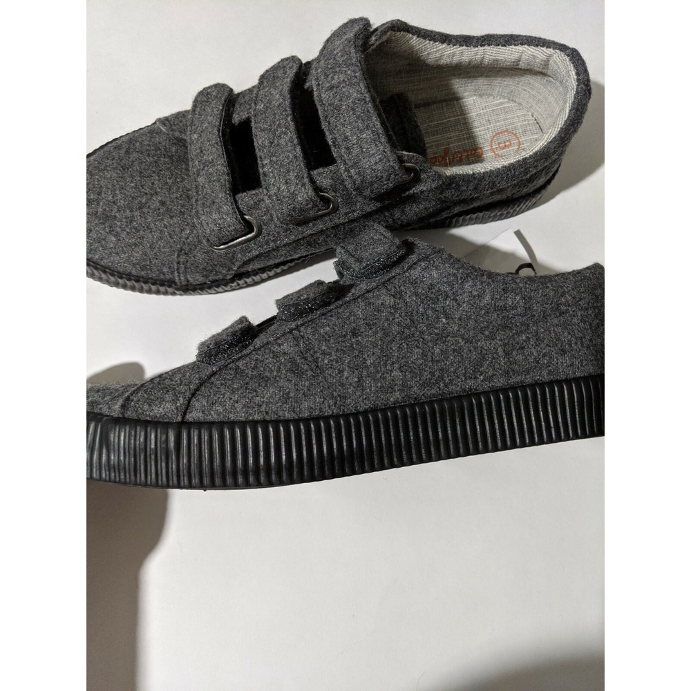 Cat & Jack Boys Gray Sneaker Shoe Size 3 NEW